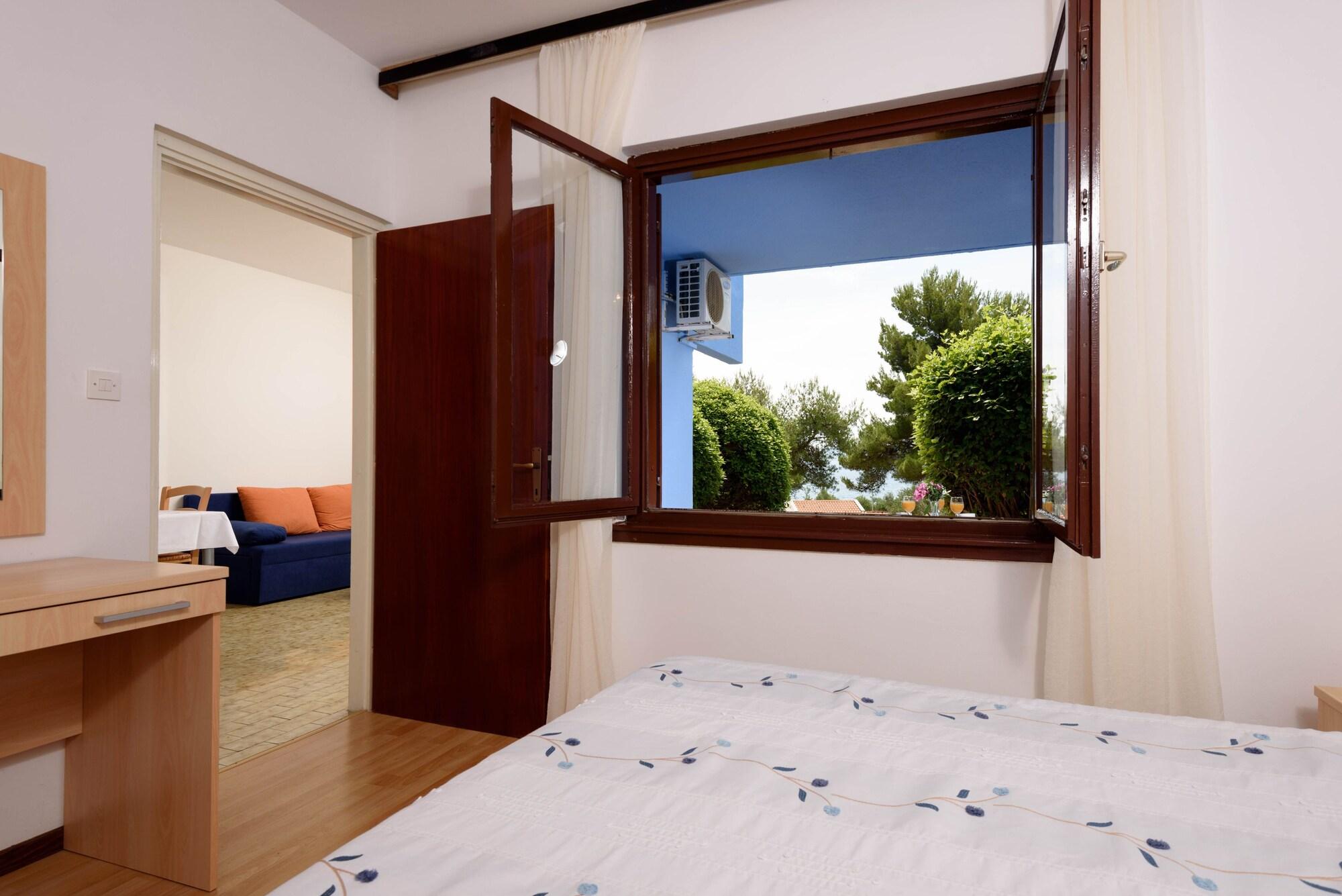 Apartment Medena Trogir Exterior photo